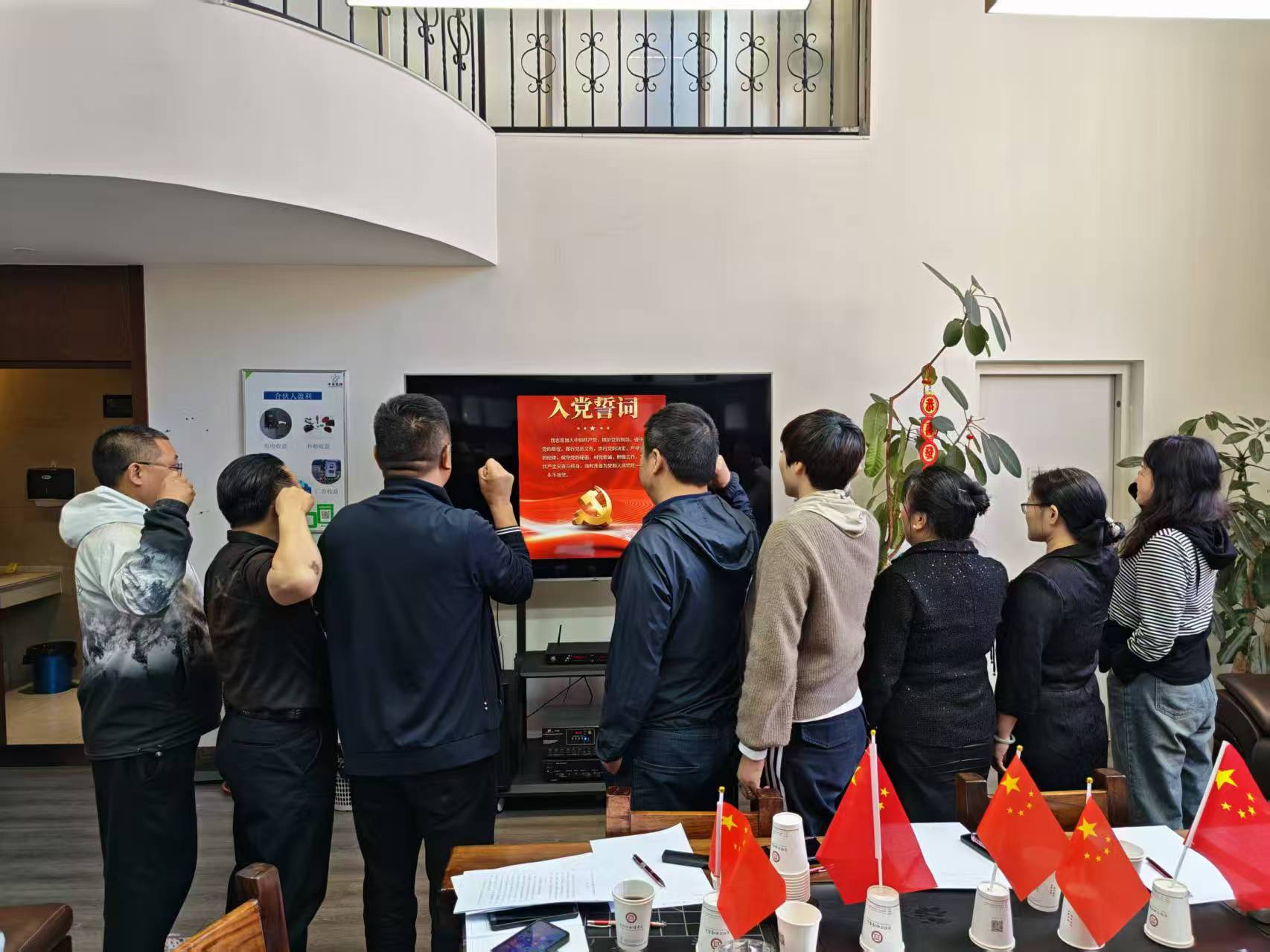 �۽�����滮�������������̻Ṳ�׷�չ��ƪ